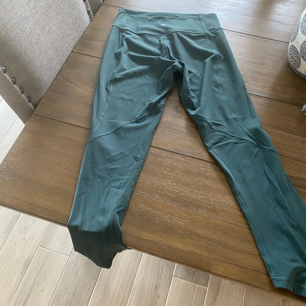 Lulu lemon crop yoga pants